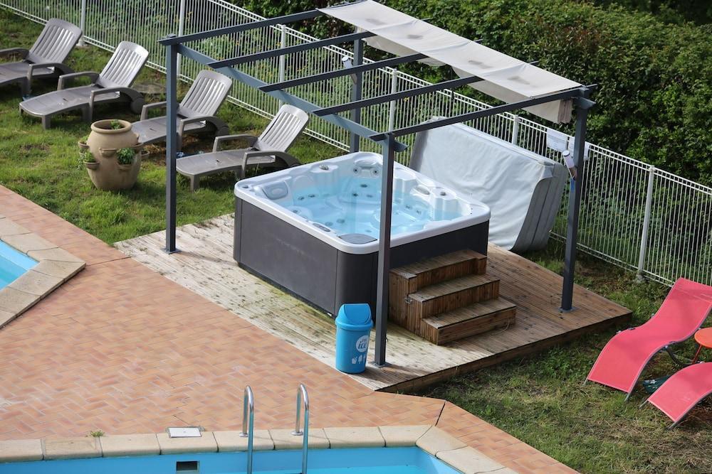 Le Neoulous Hotel Le Boulou Exterior foto